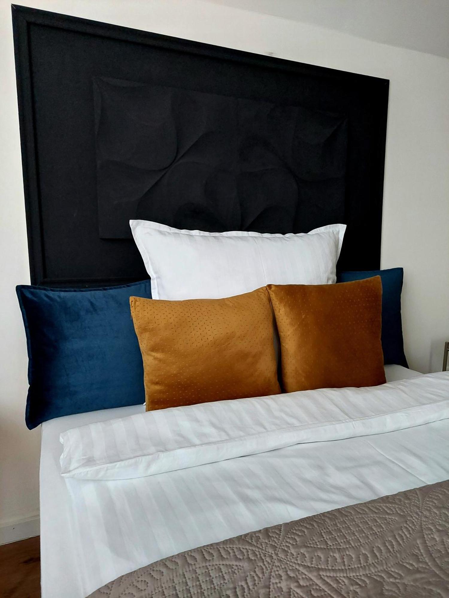 Gallery Apartment Bielefeld Bagian luar foto